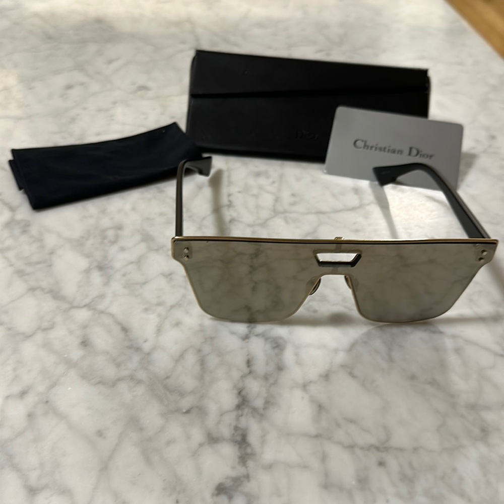 Christian Dior Sunglasses Lens type:mirrored. Good condition!